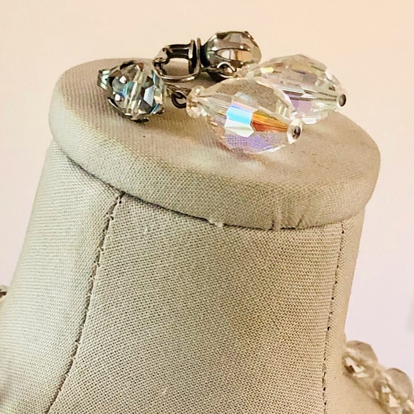 Vintage Deco Crystal Beas Necklace & AB crystal Earrings - Picture 2 of 11